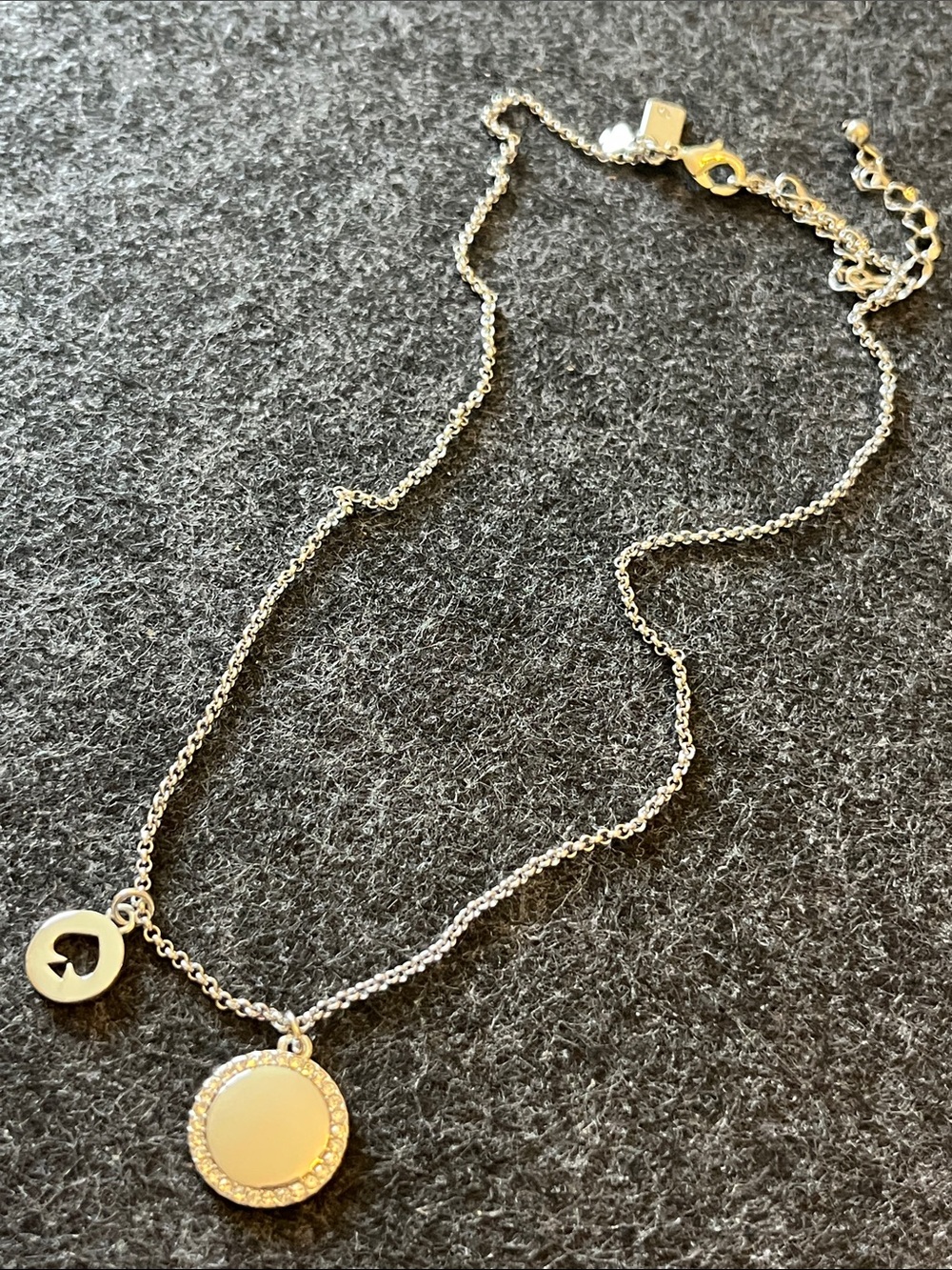 KATE SPADE SILVER NECKLACE